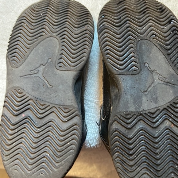Jordon sneakers black size 10c - Picture 4 of 6